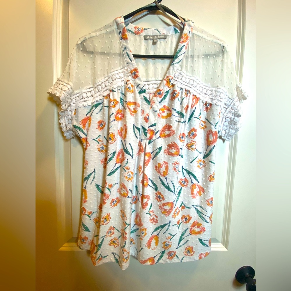 Daniel Rainn Top - image 1